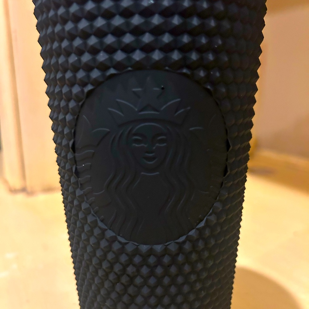 2021 limited edition Starbucks black matte studded venti 24 oz cup.